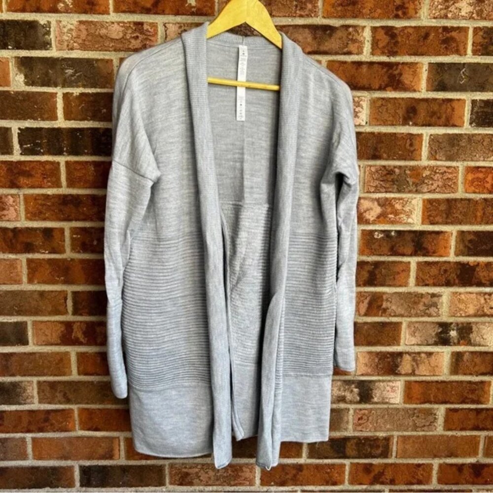 Lululemon Sit In Lotus Wrap II Pure Merino wool long cardigan EUC